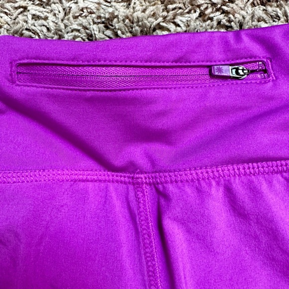 Athleta Ready Set Go 2 in 1 Running Shorts Purple & Black Size XS - Picture 4 of 5